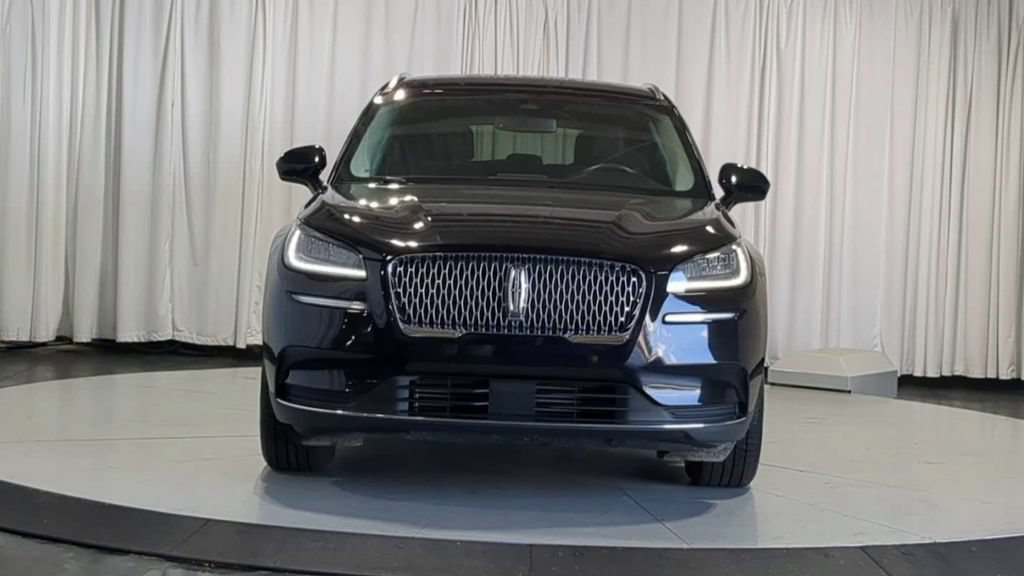 Used 2021 Lincoln Corsair FWD w/ Equipment Group 101A image 3
