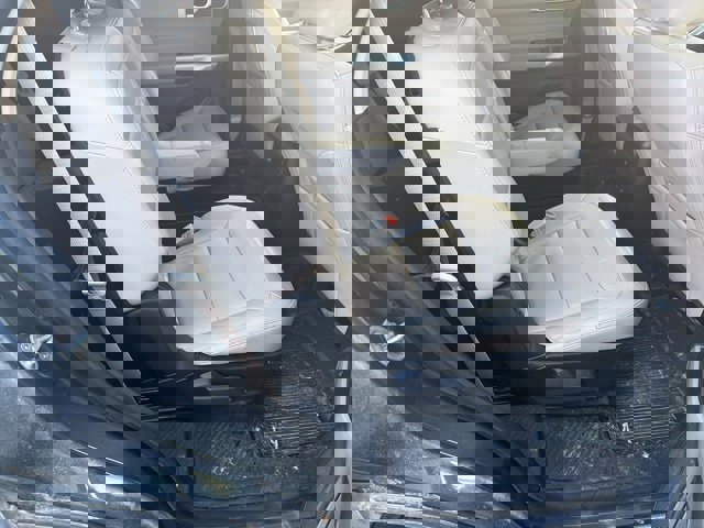 Used 2023 Ford Explorer XLT w/ Equipment Group 202A image 5