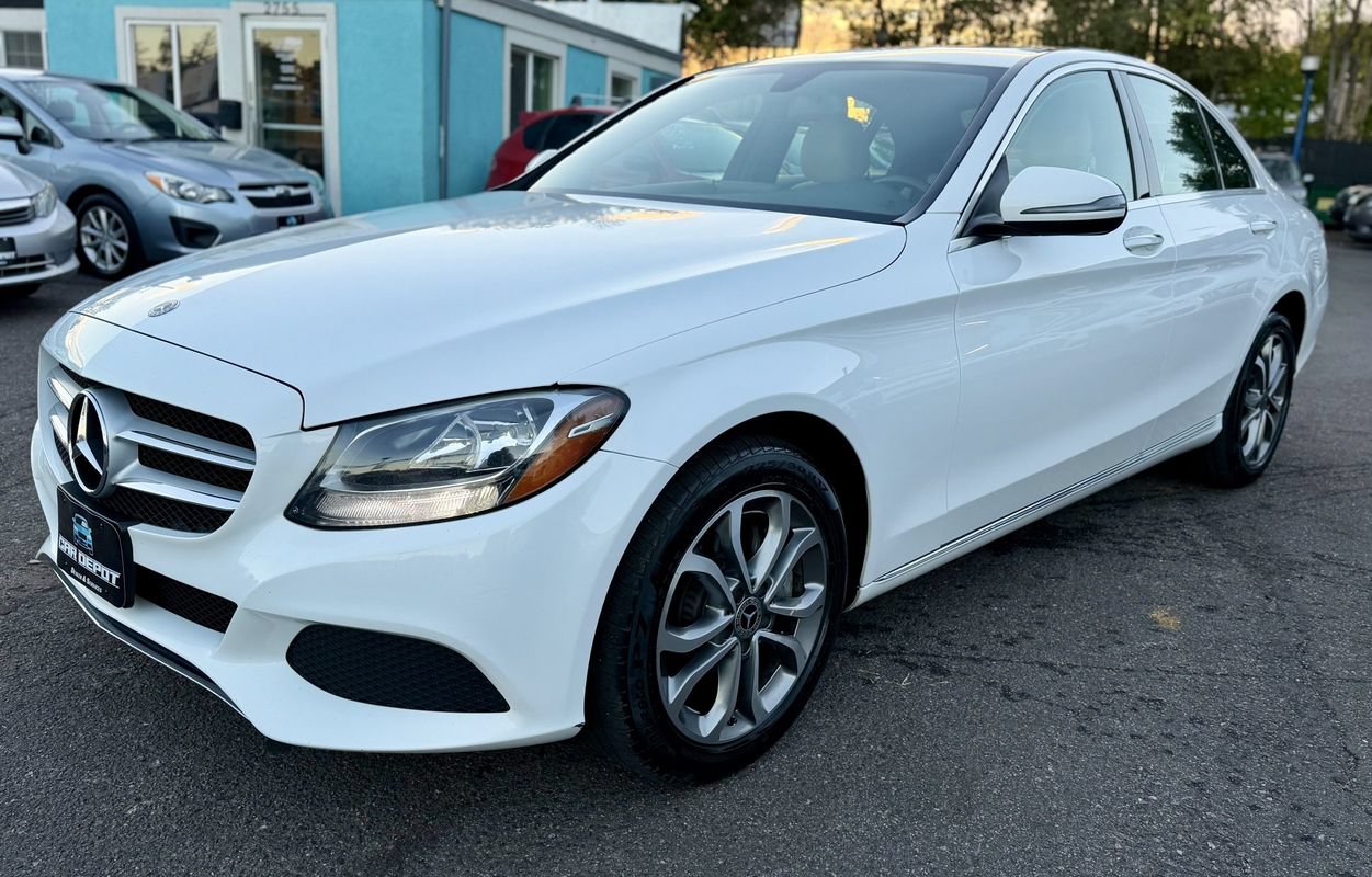 Used 2018 Mercedes-Benz C 300 4MATIC Sedan image 7