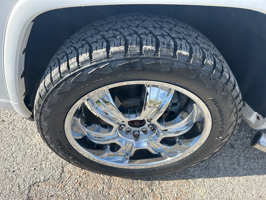 Used 2015 Jeep Grand Cherokee Overland image 25