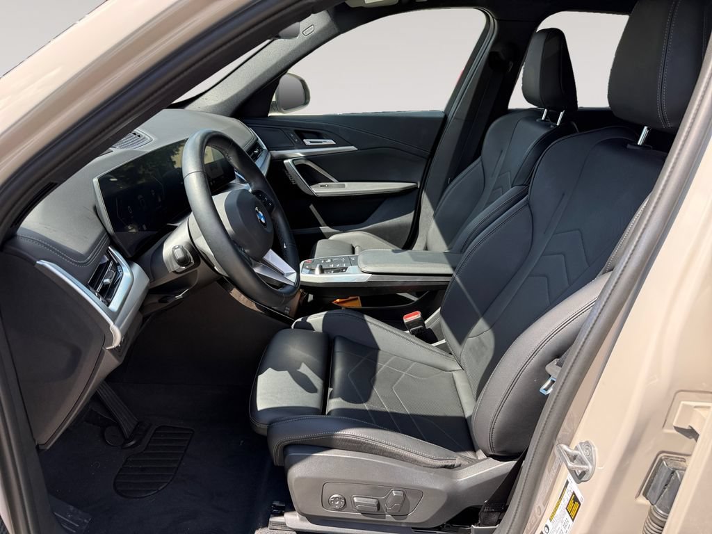 Certified 2026 BMW X1 xDrive28i AWD/4WD image 2