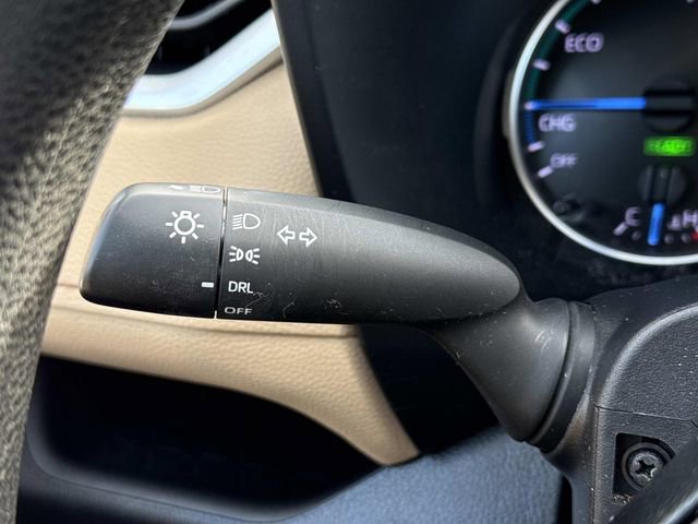 Used 2021 Toyota RAV4 LE image 26