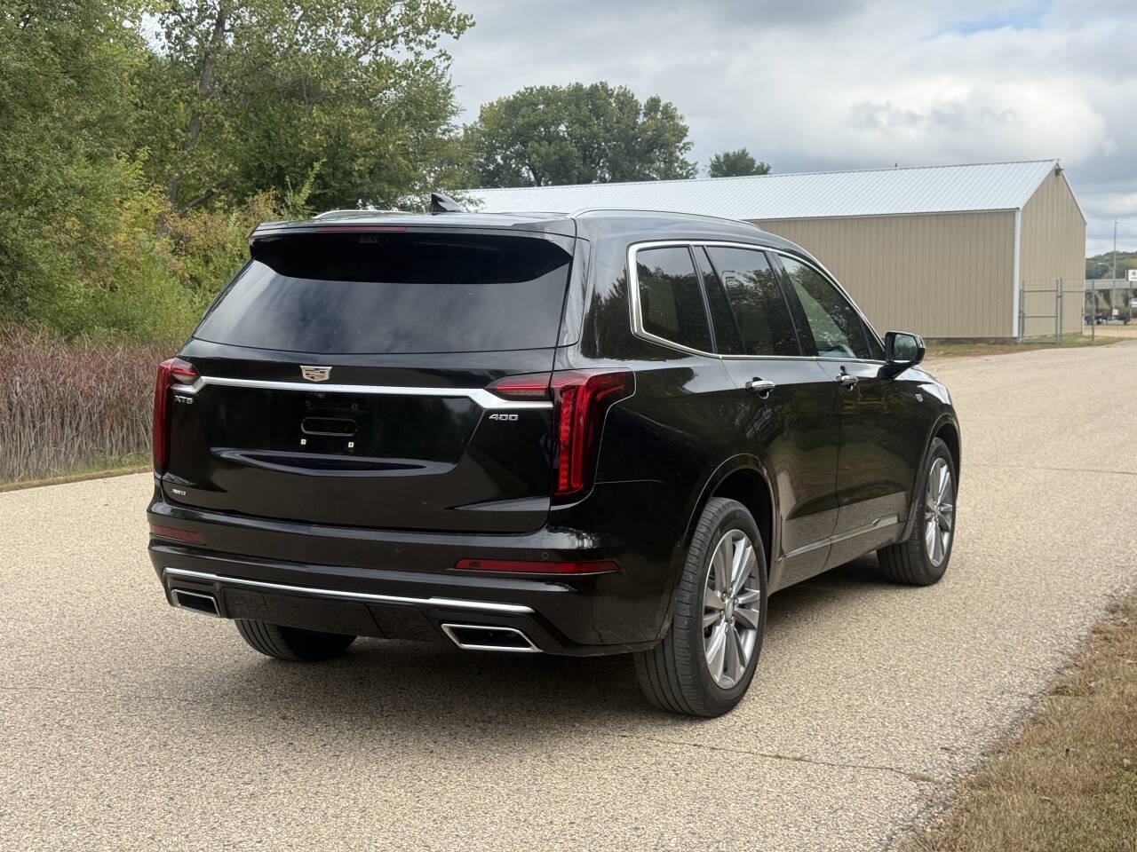 Used 2024 Cadillac XT6 Premium Luxury w/ Technology Package AWD/4WD image 6