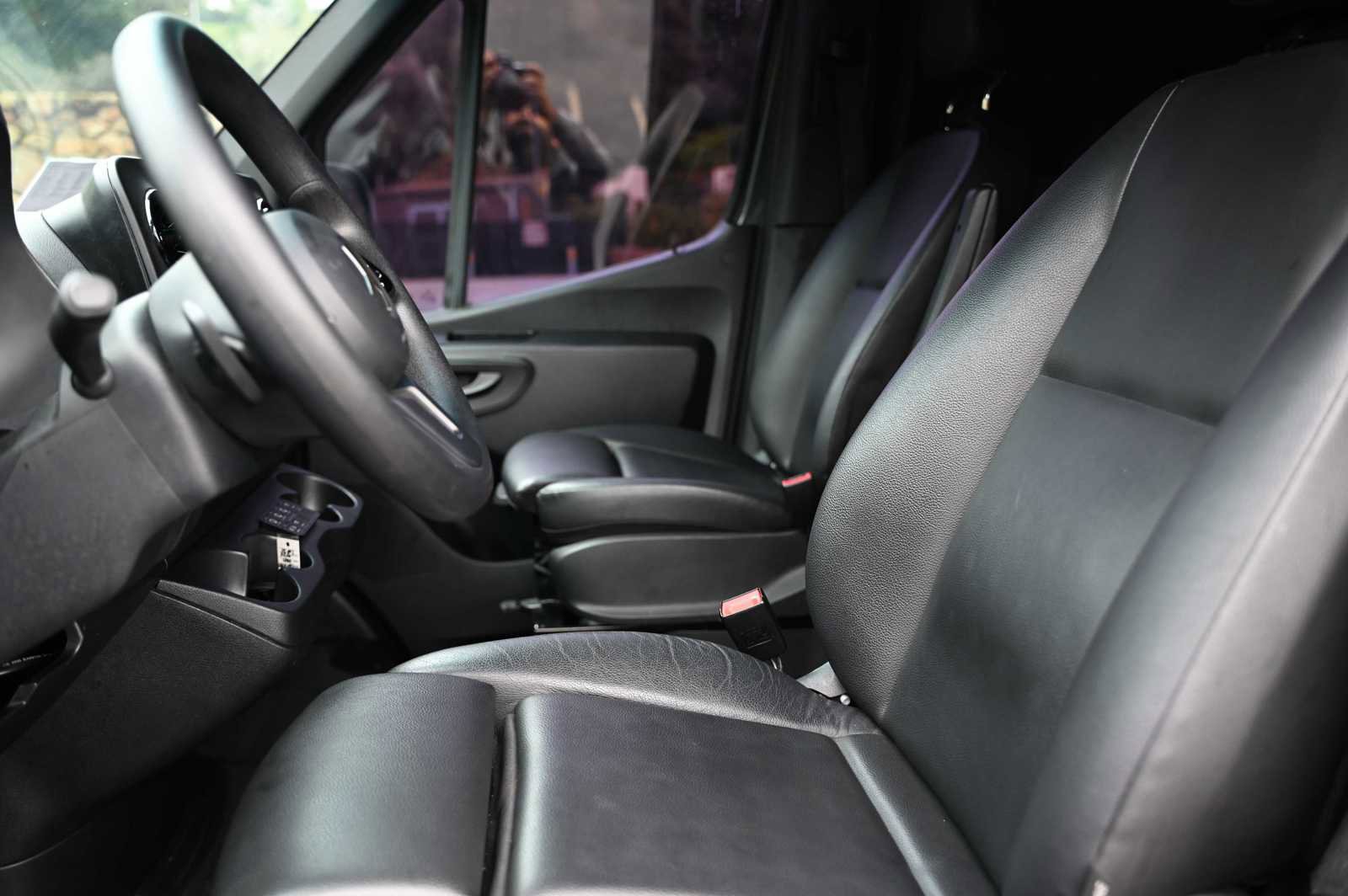 Used 2020 Mercedes-Benz Sprinter 2500 image 13