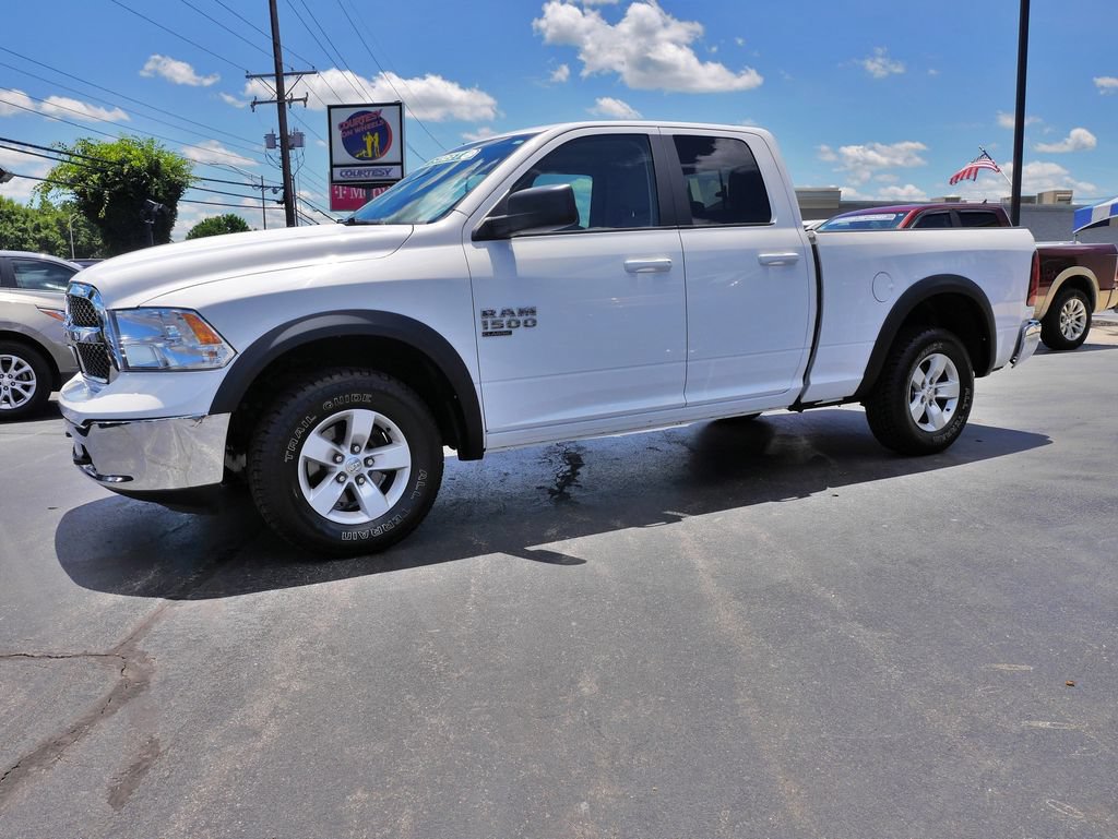 Used 2019 RAM 1500 Classic SLT w/ Protection Group AWD/4WD image 4