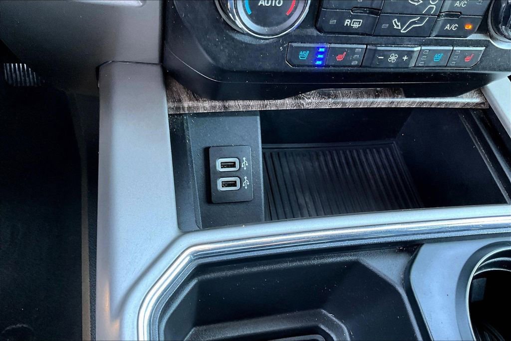 Used 2019 Ford F350 Lariat w/ Chrome Package AWD/4WD image 19