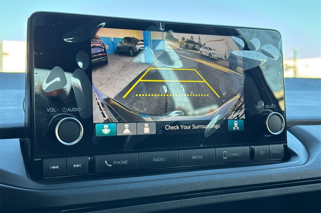 Used 2025 Honda Accord SE image 17