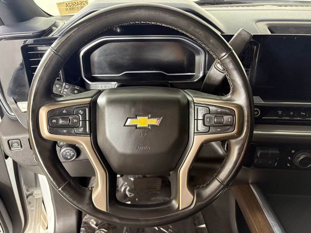 Used 2024 Chevrolet Silverado 3500 High Country w/ High Country Premium Package image 28