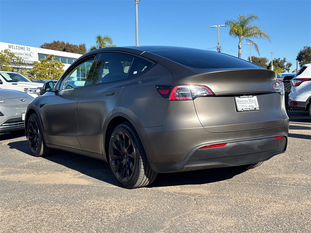 Used 2021 Tesla Model Y Long Range image 9