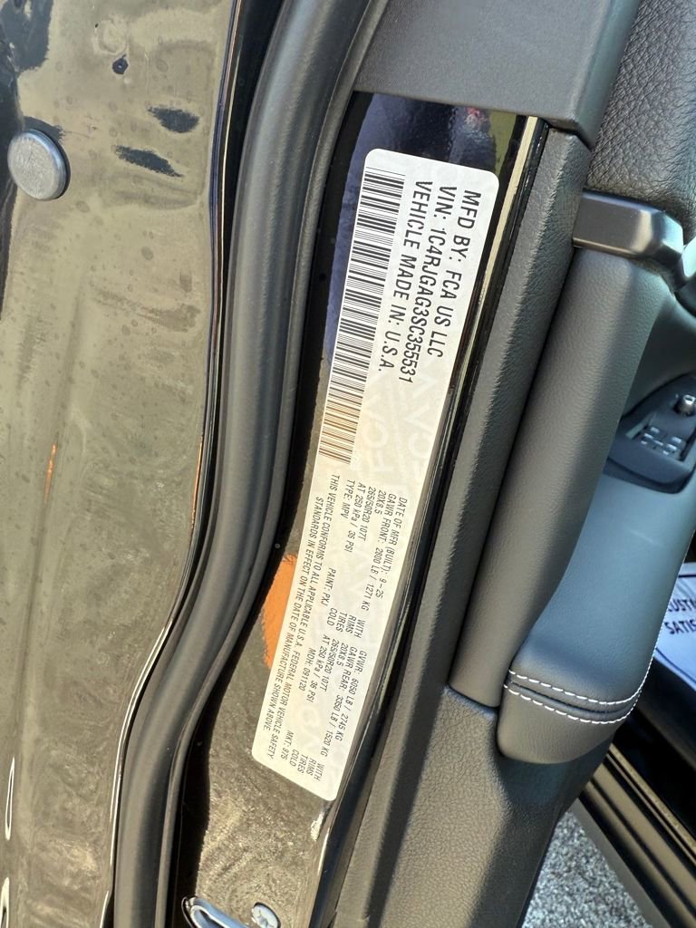 New 2025 Jeep Grand Cherokee Altitude image 28