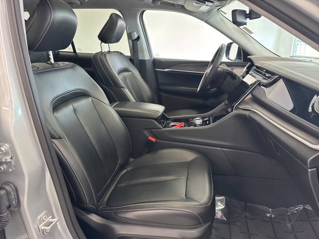 Used 2023 Jeep Grand Cherokee 4WD 4xe image 26