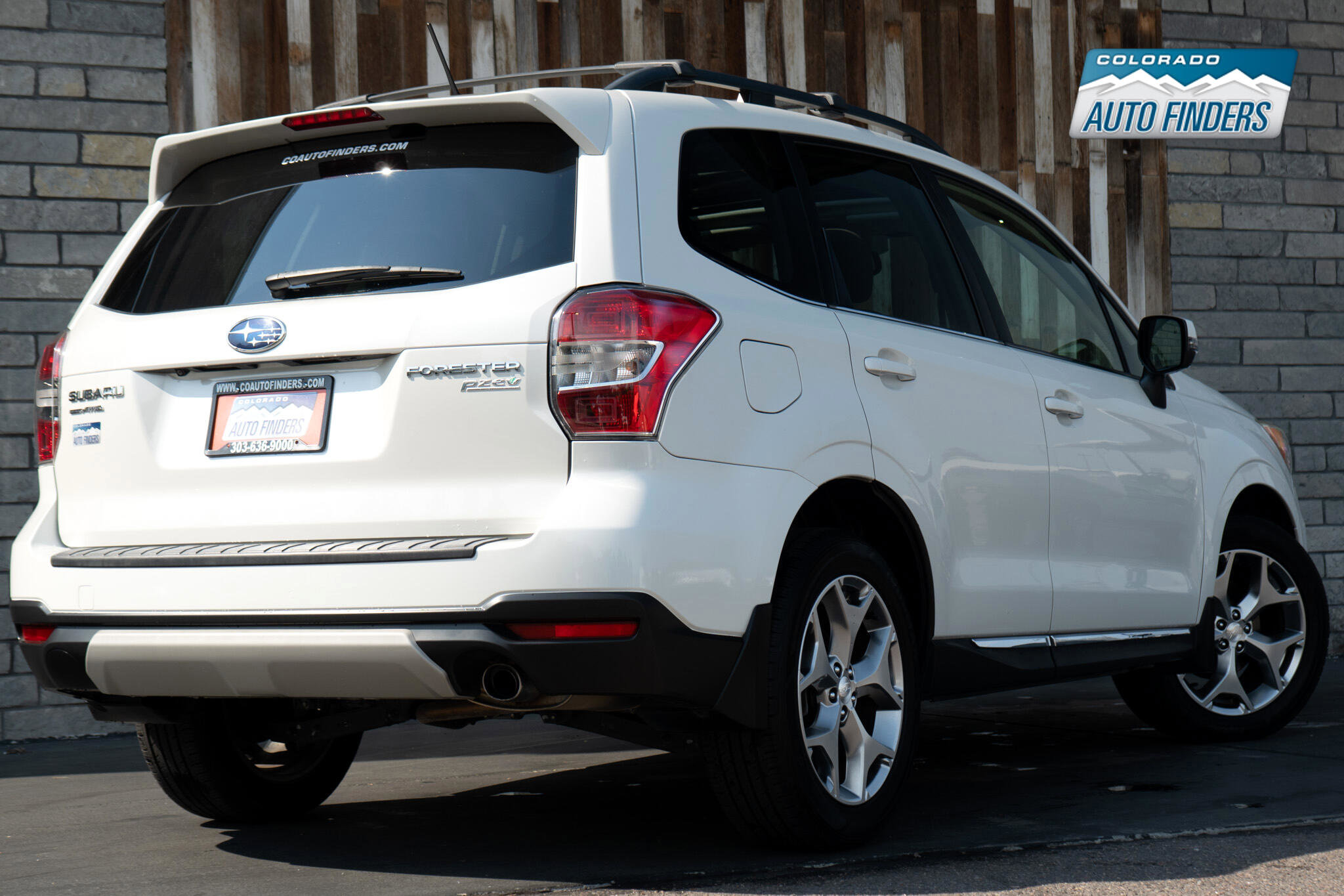 Used 2015 Subaru Forester 2.5i Touring w/ Popular Package #2 image 8