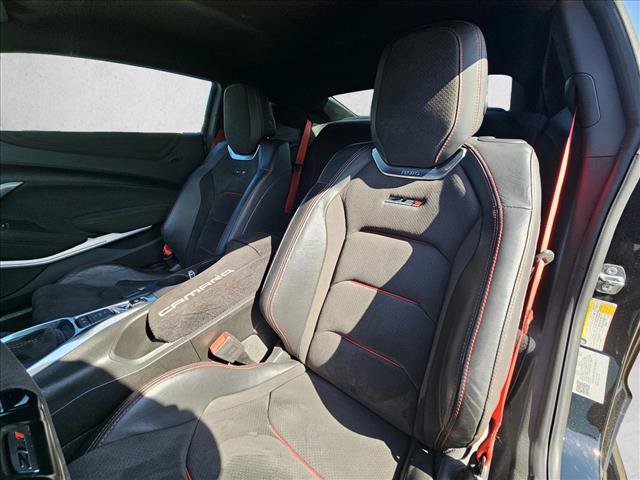 Used 2018 Chevrolet Camaro ZL1 RWD image 12