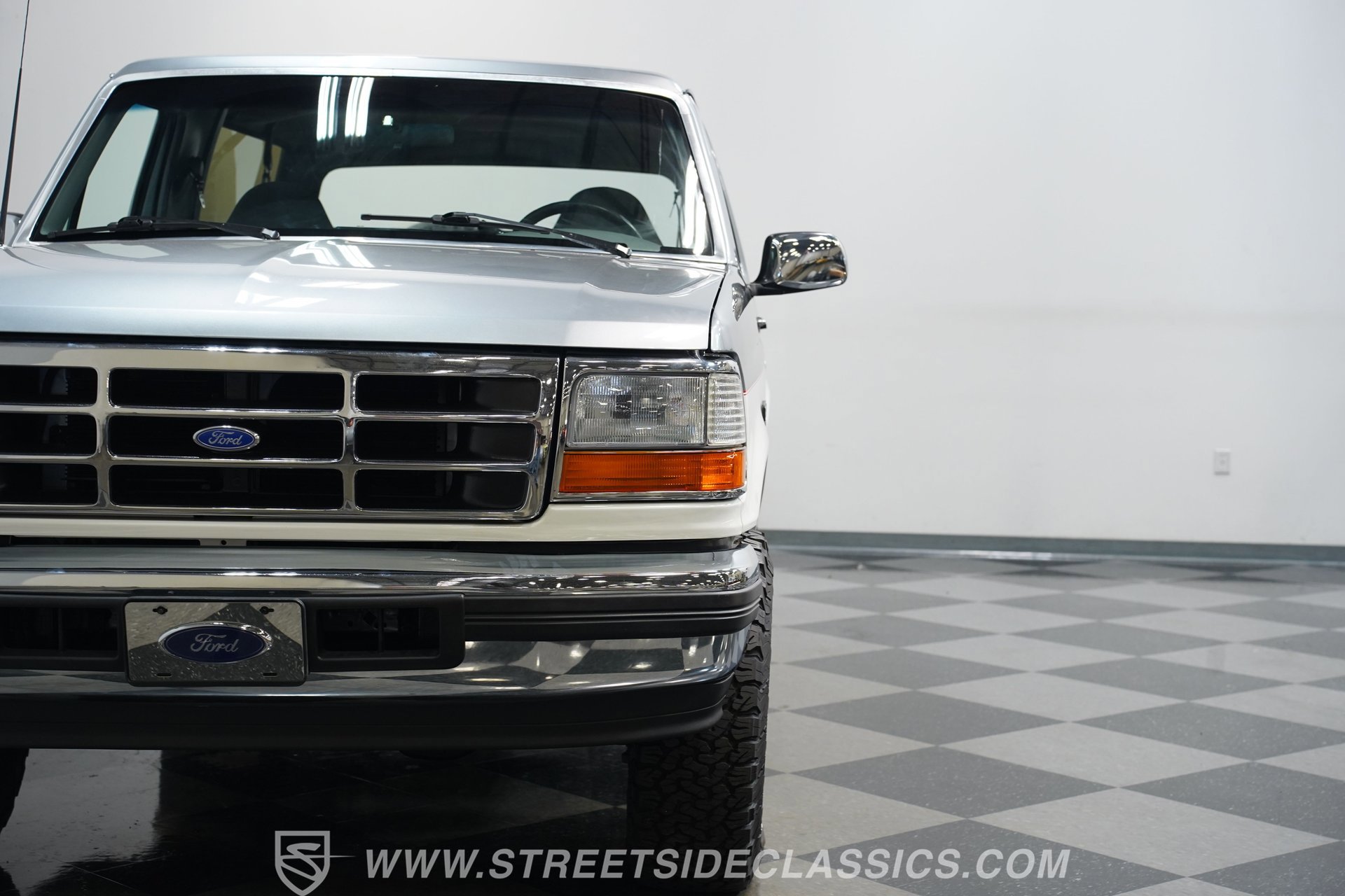 Used 1995 Ford Bronco XLT image 19