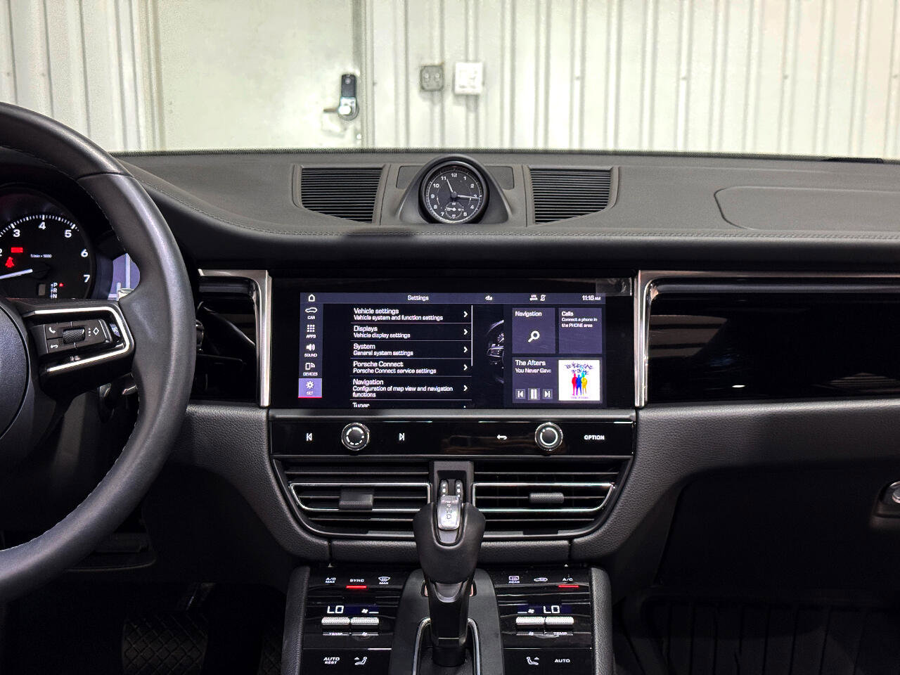 Used 2023 Porsche Macan image 20