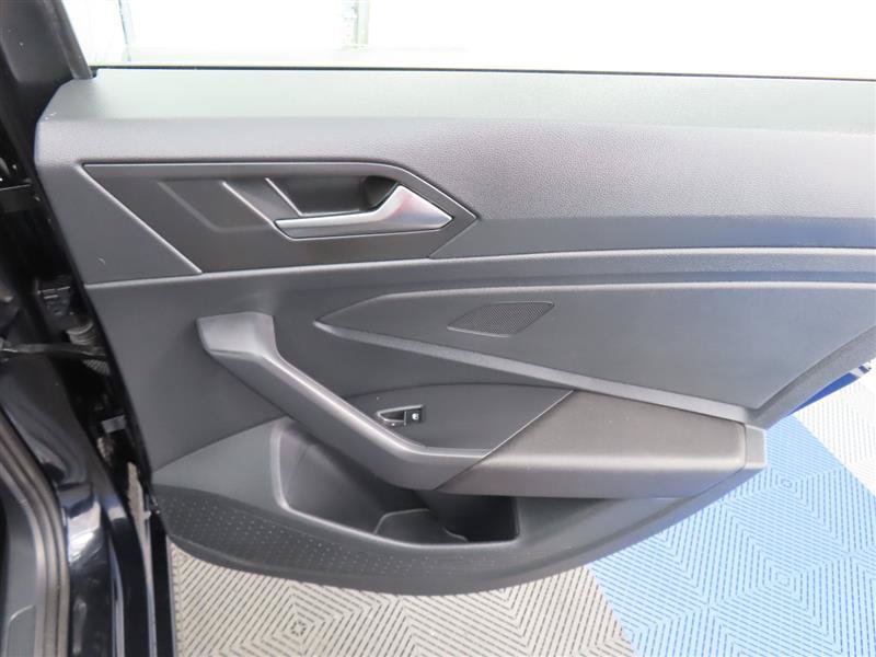 Used 2024 Volkswagen Jetta SE FWD image 27