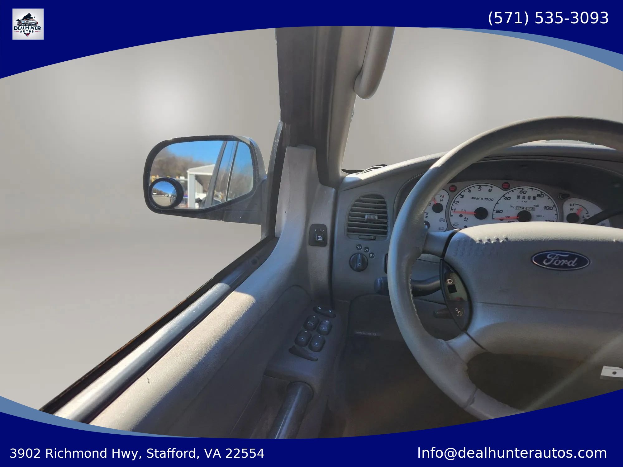Used 2003 Ford Explorer Sport Trac XLS AWD/4WD image 28