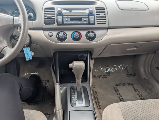 Used 2002 Toyota Camry FWD image 13