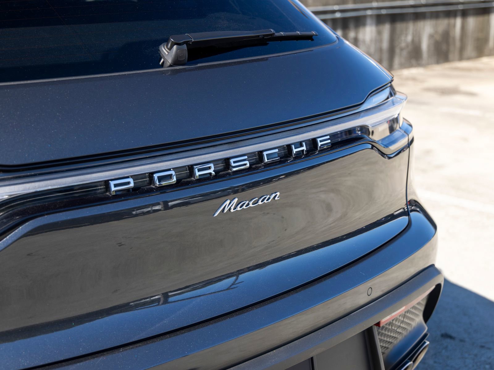 Certified 2024 Porsche Macan image 21