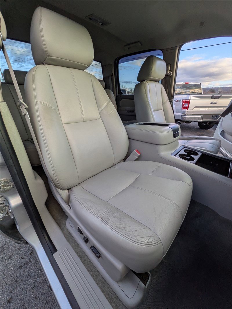 Used 2012 GMC Sierra 2500 SLT w/ SLT Convenience Package image 24