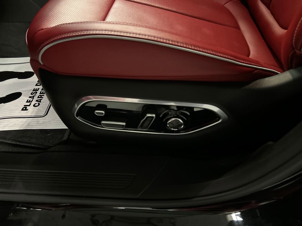 Used 2024 Jeep Wagoneer Launch Edition image 13