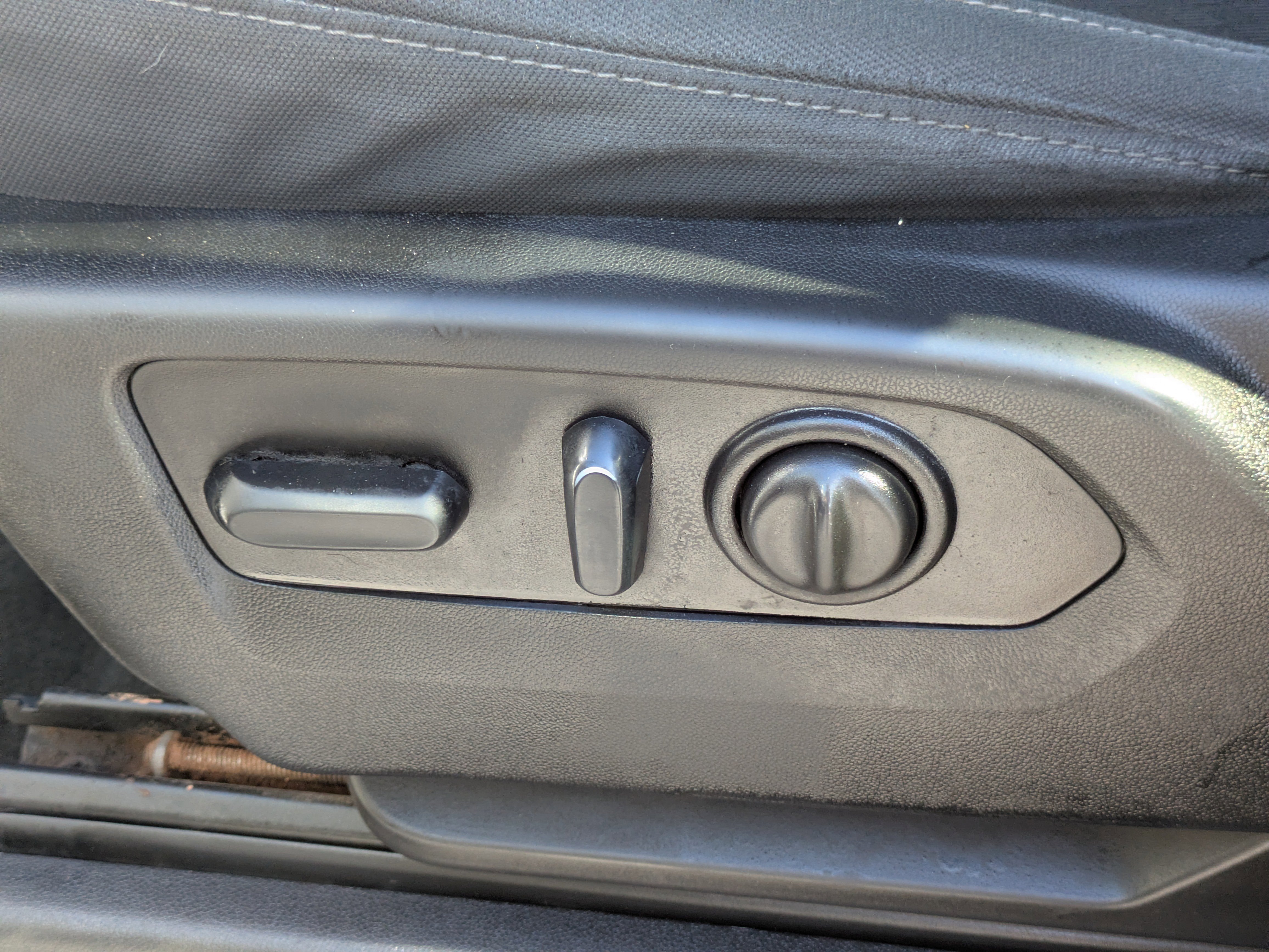 Used 2023 Chevrolet Silverado 2500 LT w/ Convenience Package image 11