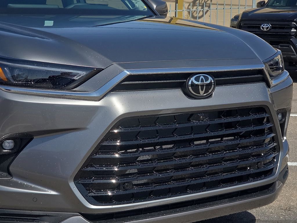 New 2026 Toyota Grand Highlander FWD image 7