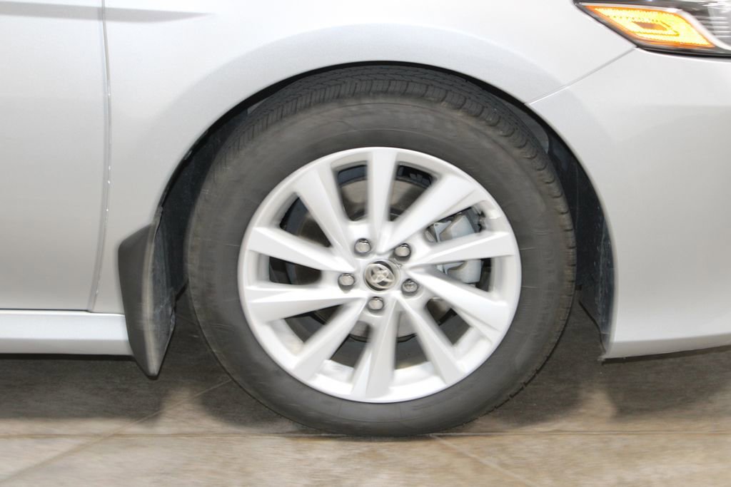 Used 2022 Toyota Camry LE FWD image 44