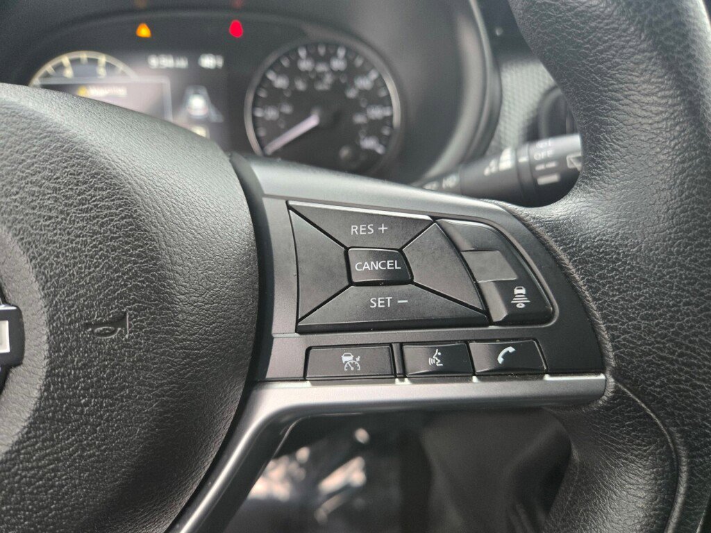 Used 2023 Nissan Kicks SV image 23