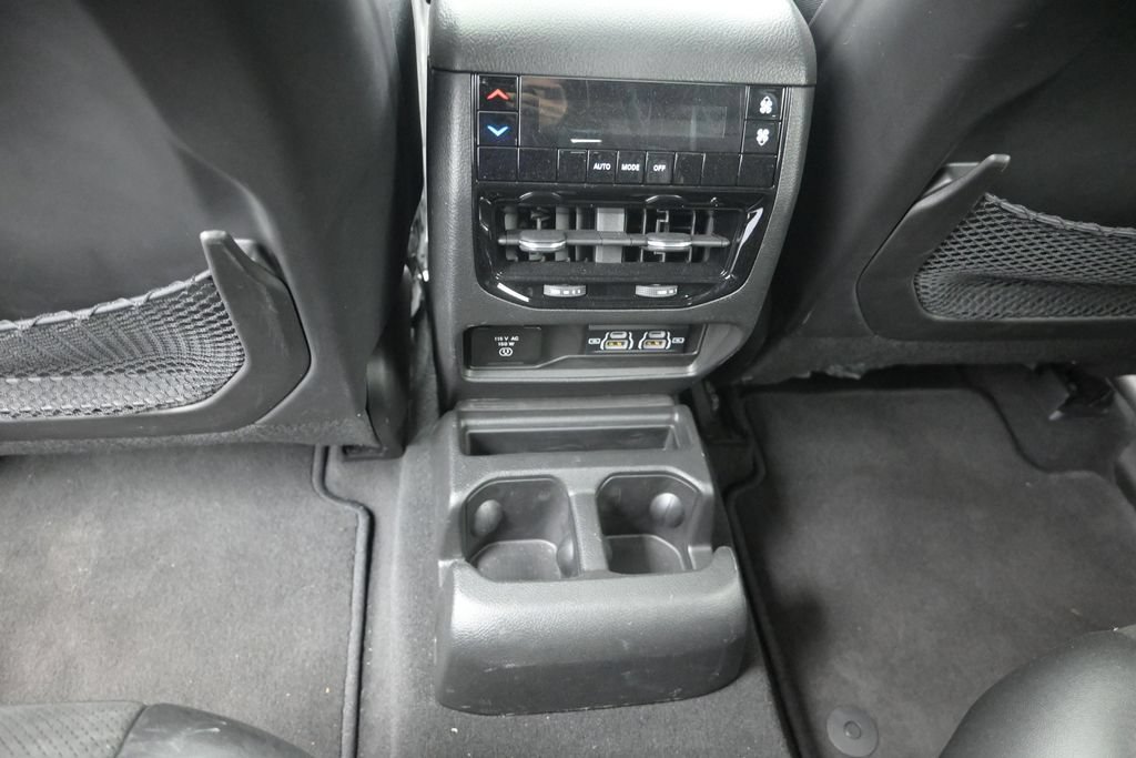 Used 2023 Jeep Grand Cherokee L Laredo AWD/4WD image 14