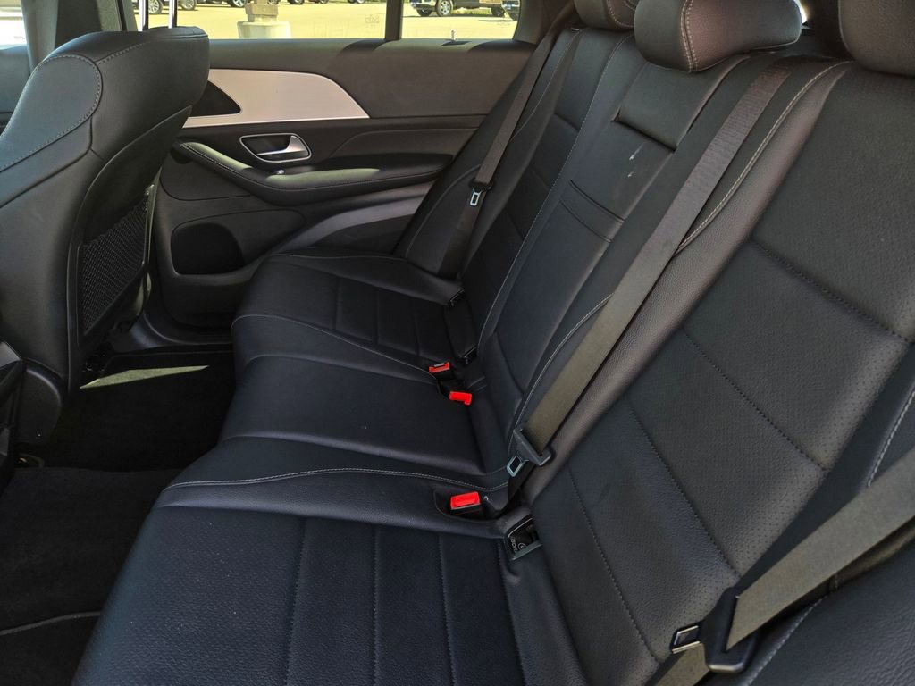 Used 2024 Mercedes-Benz GLE 450e 4MATIC image 11