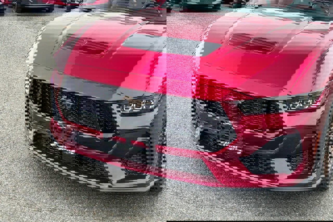 Used 2025 Ford Mustang GT Premium image 9