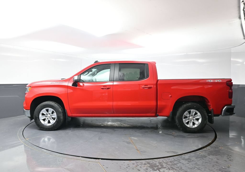 Used 2025 Chevrolet Silverado 1500 LT w/ Work Truck Package AWD/4WD image 11