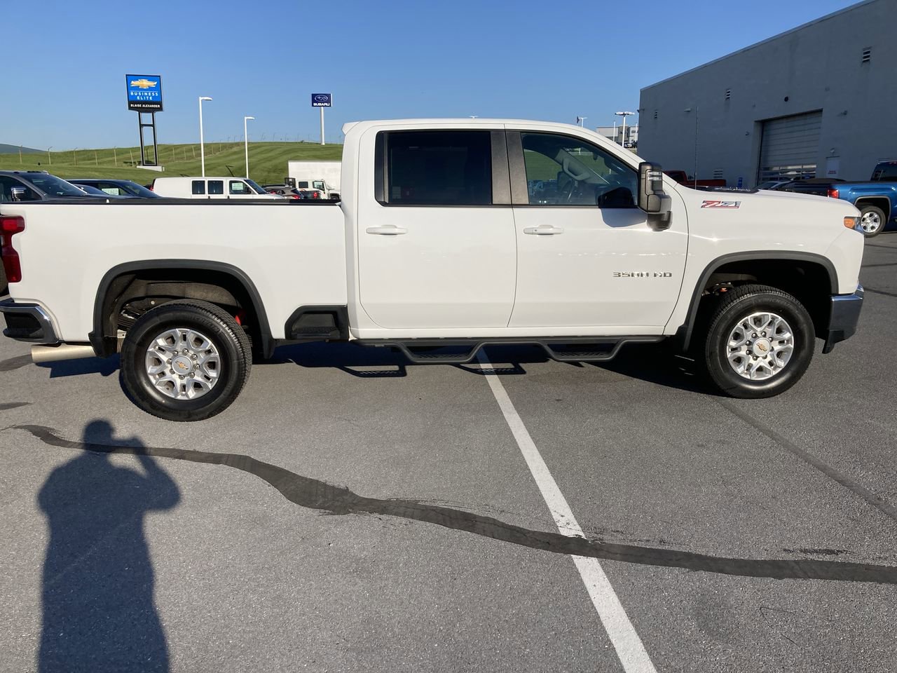 Used 2022 Chevrolet Silverado 3500 LT w/ Convenience Package AWD/4WD image 8