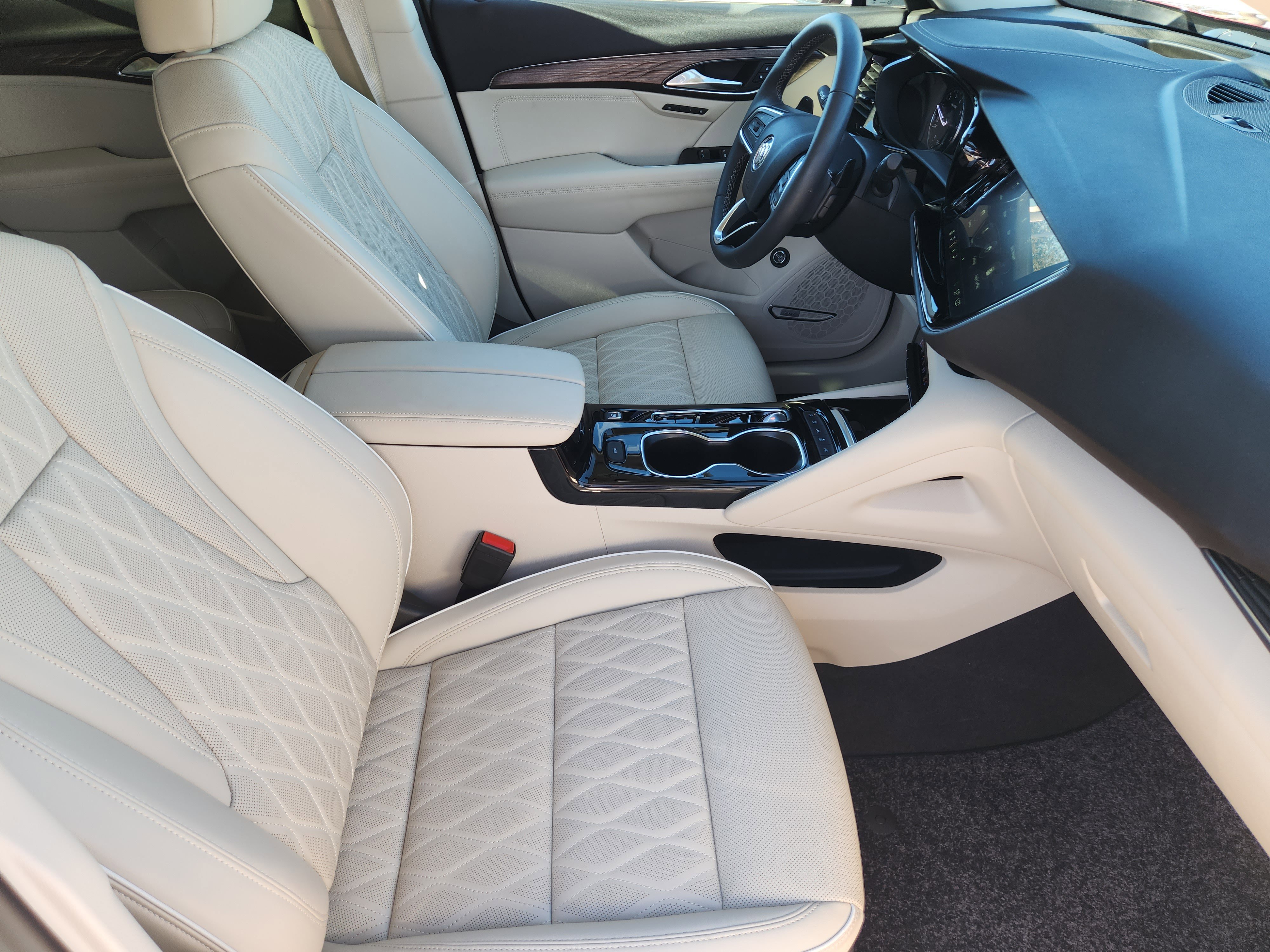 Used 2023 Buick Envision Avenir image 17