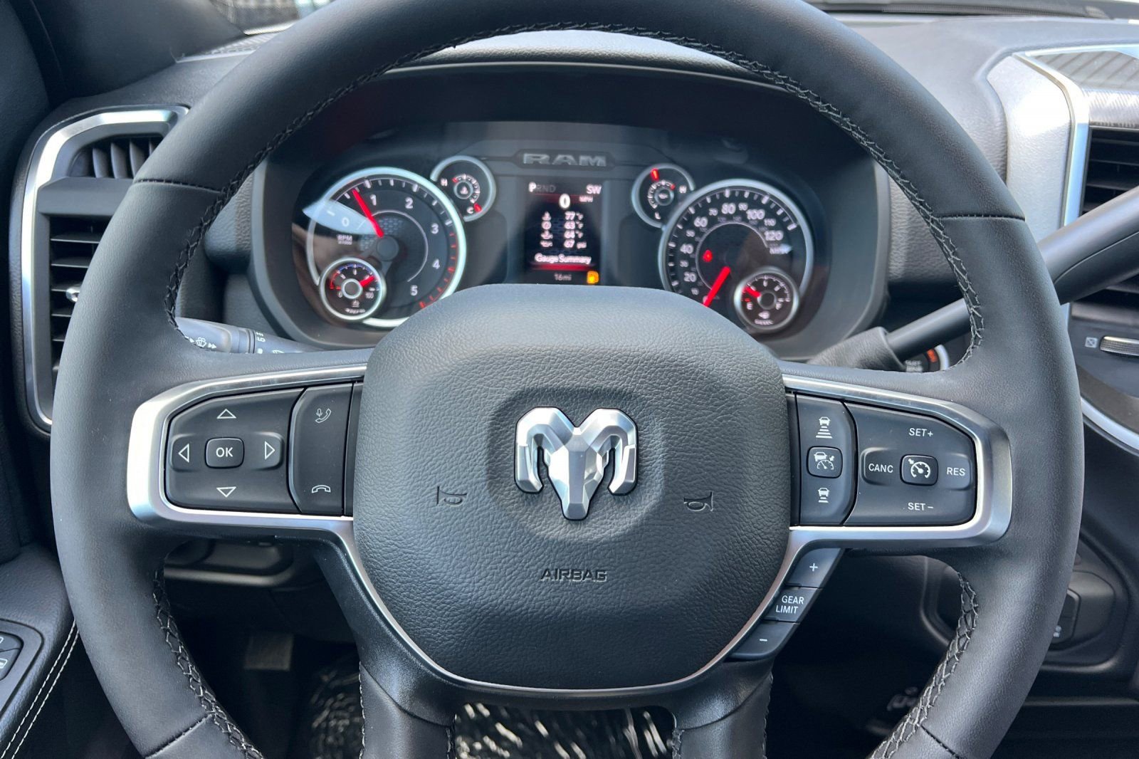 New 2026 RAM 3500 Big Horn AWD/4WD image 19