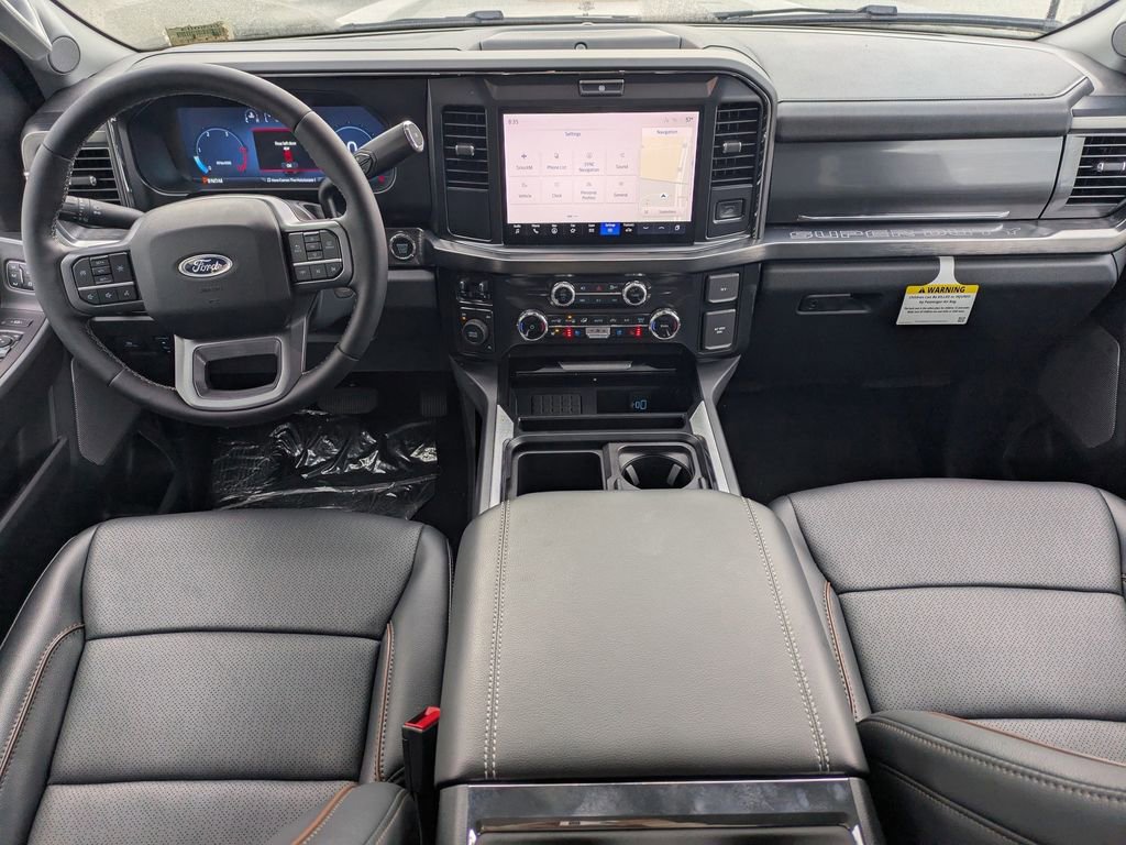 New 2025 Ford F550 4x4 Crew Cab Super Duty image 5