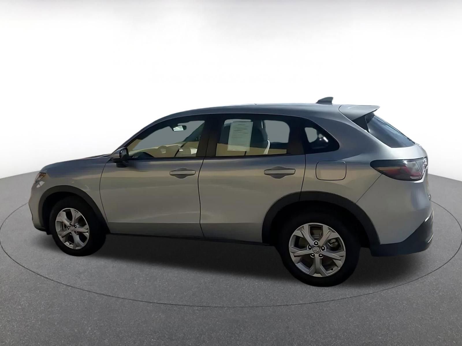 Used 2025 Honda HR-V LX image 10