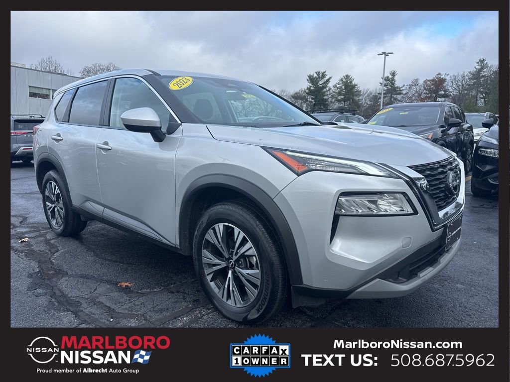 Used 2023 Nissan Rogue SV image 1
