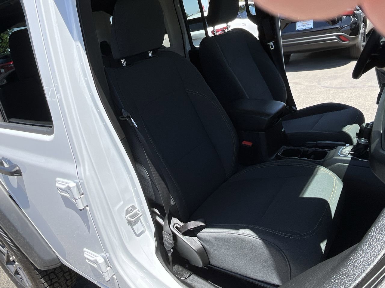 Used 2025 Jeep Wrangler Unlimited Sport AWD/4WD image 25
