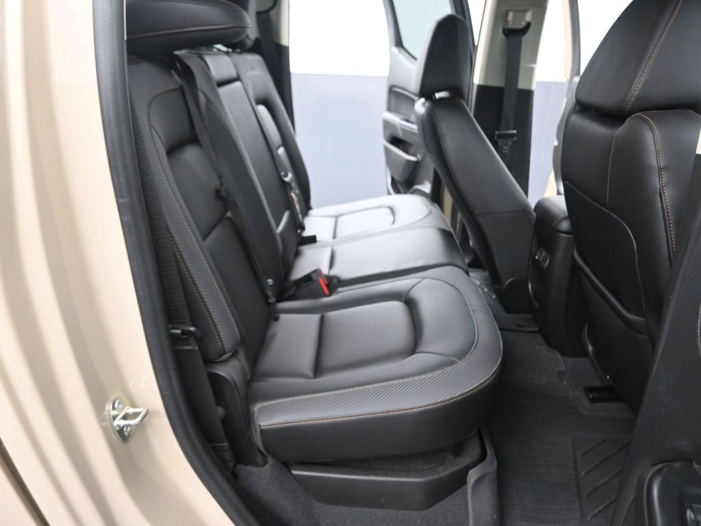 Used 2022 GMC Canyon AT4 image 13