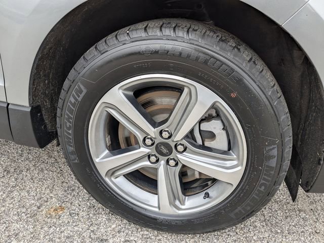 Used 2023 Ford Edge SEL w/ Convenience Package AWD/4WD image 9