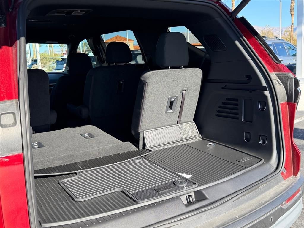 New 2026 Chevrolet Traverse LT w/ Enhanced Driving Package image 9