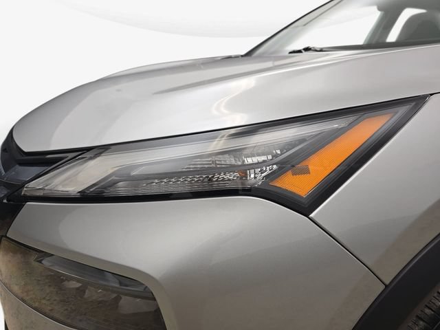 Used 2025 Nissan Rogue S AWD/4WD image 32