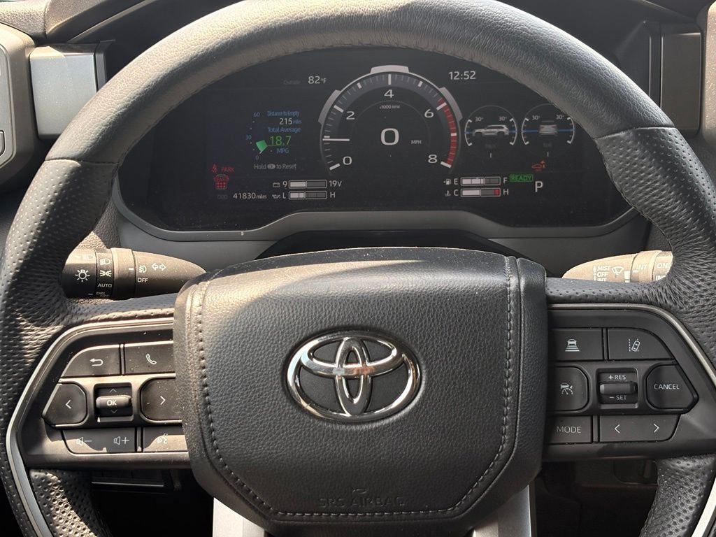 Used 2025 Toyota Sequoia SR5 AWD/4WD image 15