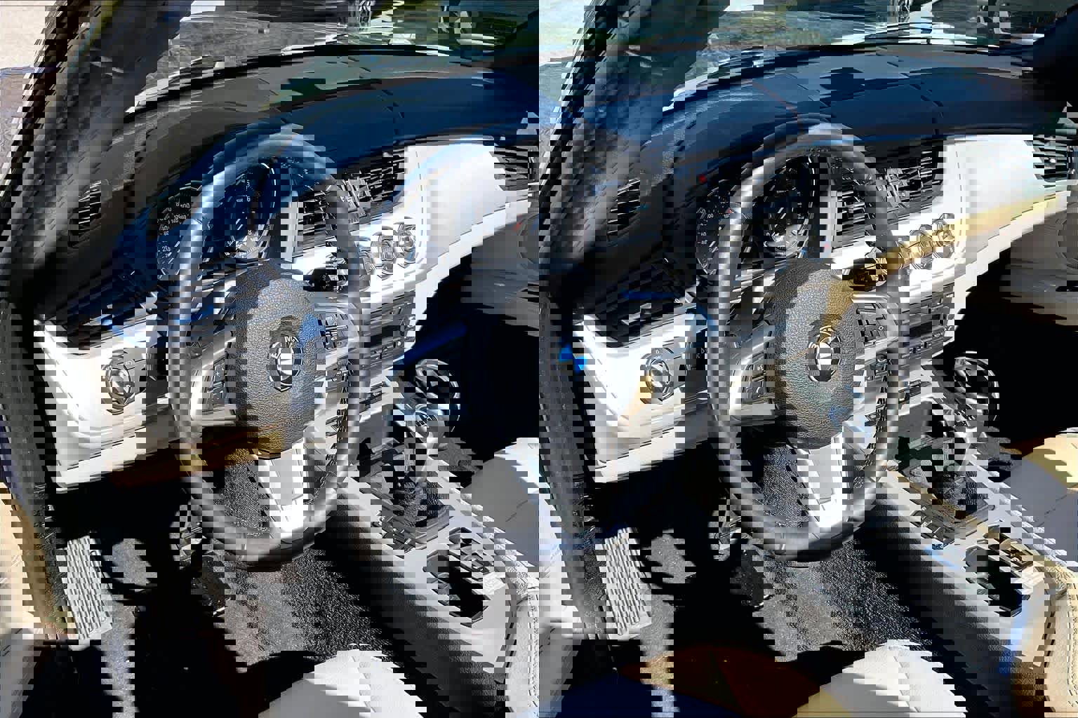 Used 2012 BMW Z4 sDrive28i image 18