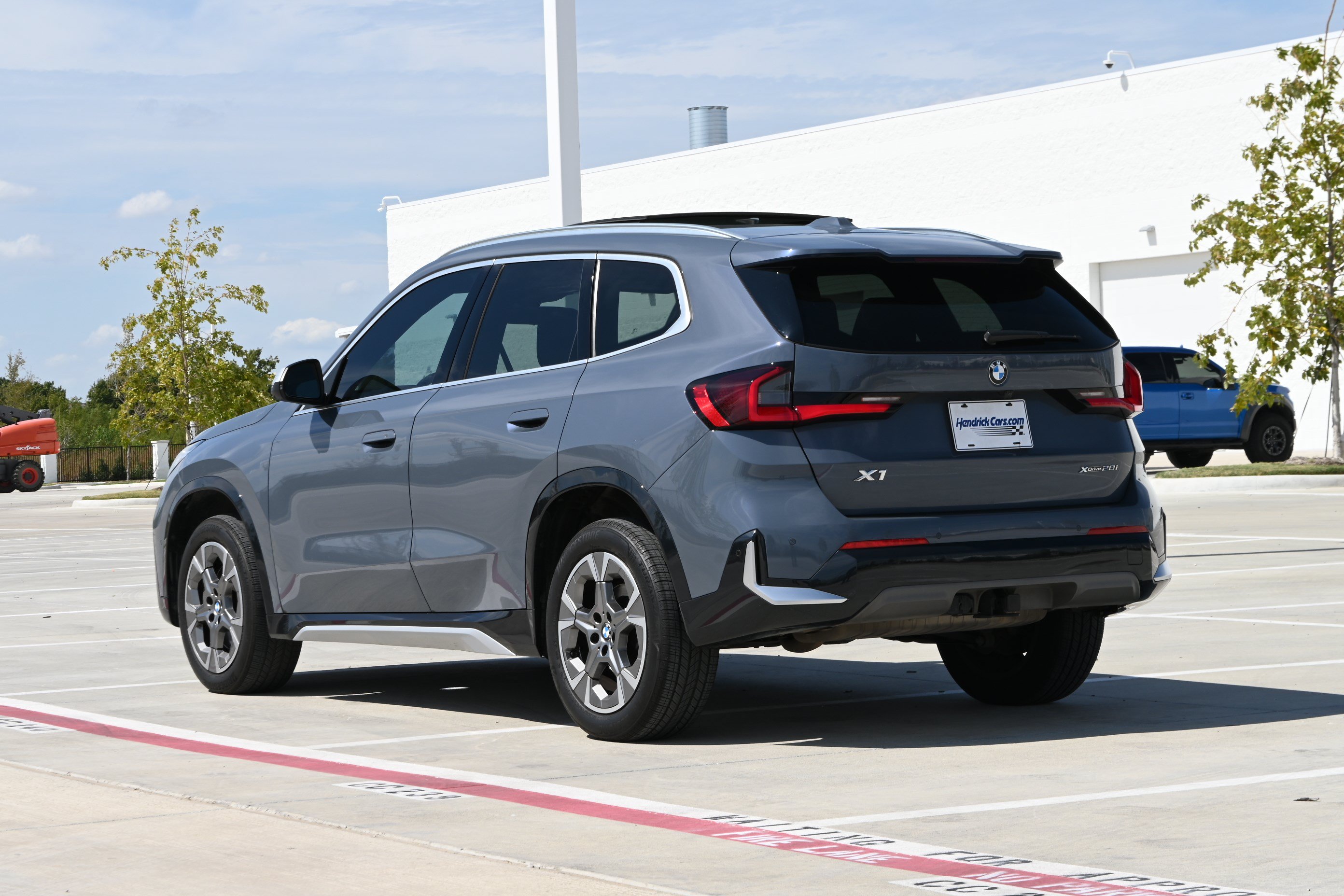 Certified 2023 BMW X1 xDrive28i w/ Premium Package AWD/4WD image 7