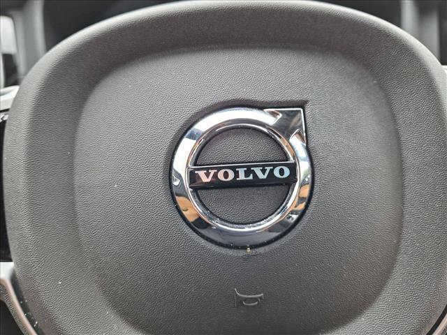 Used 2025 Volvo XC60 B5 Ultra w/ Protection Package Premier AWD/4WD image 17