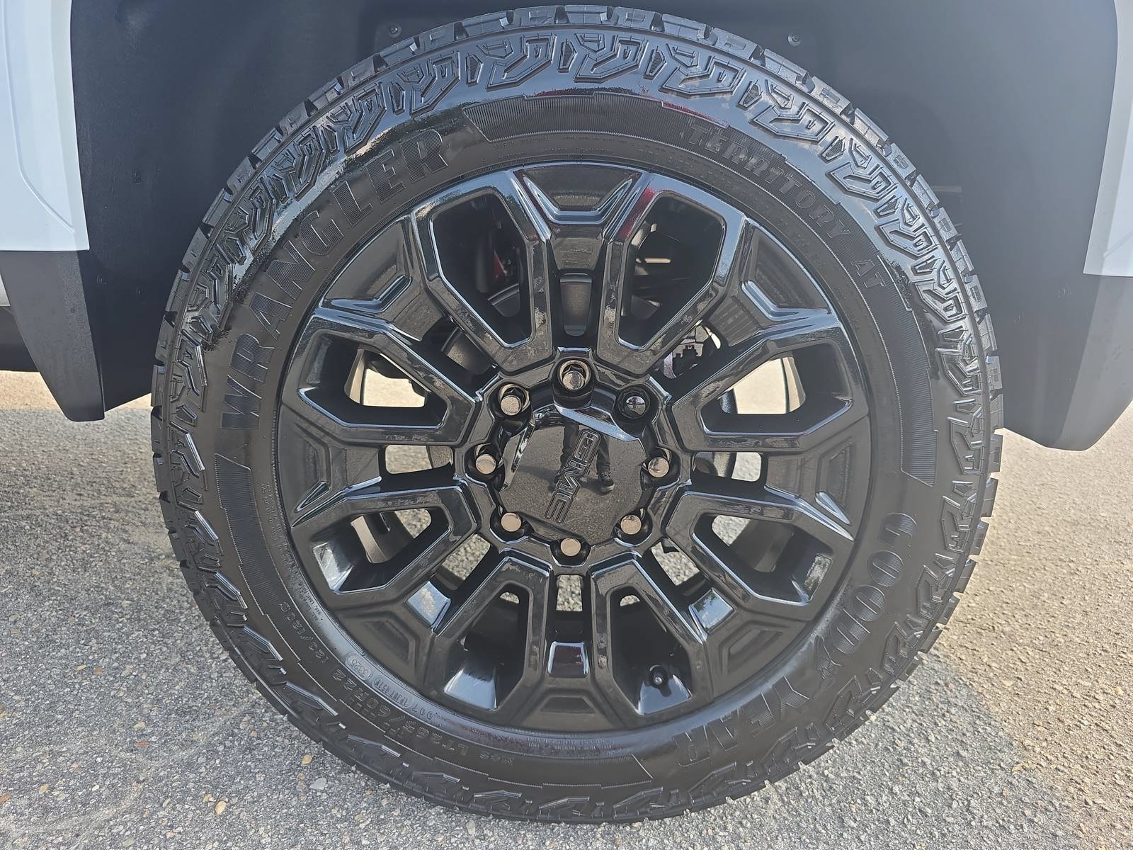New 2026 GMC Sierra 2500 Denali Ultimate AWD/4WD image 33