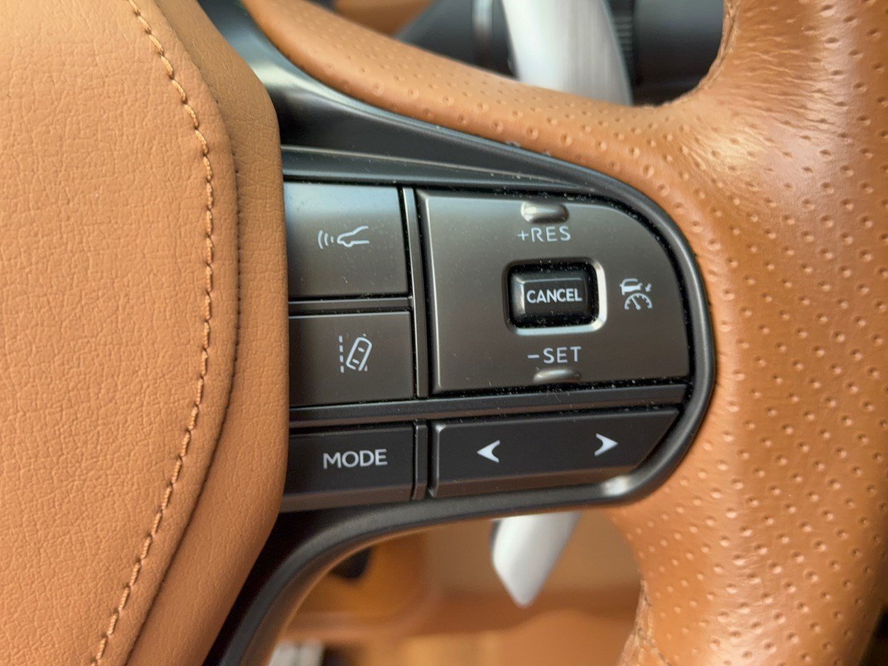 Used 2024 Lexus LC 500 Coupe w/ Dynamic Handling Package RWD image 19